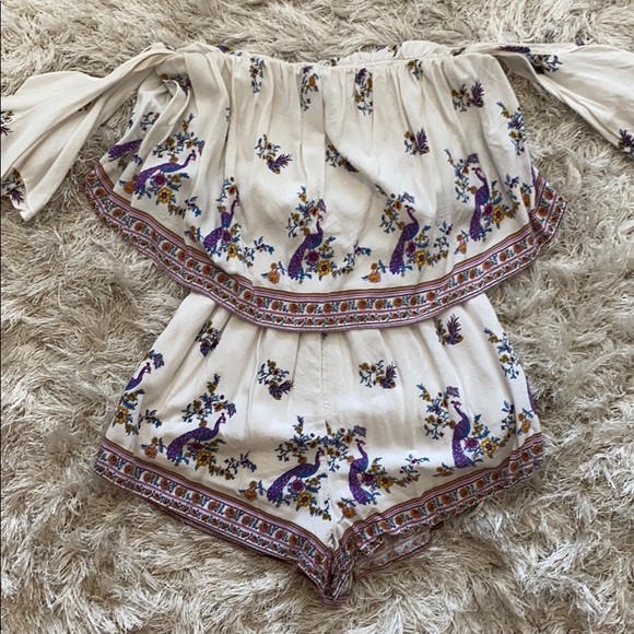 Forever 21 romper with flare arms - Picture 2 of 4